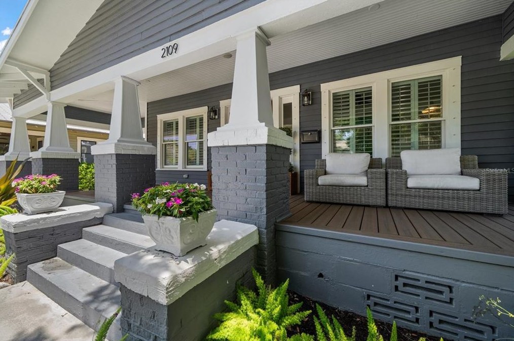 2109 Watrous Ave, Tampa FL 33629-5344 exterior