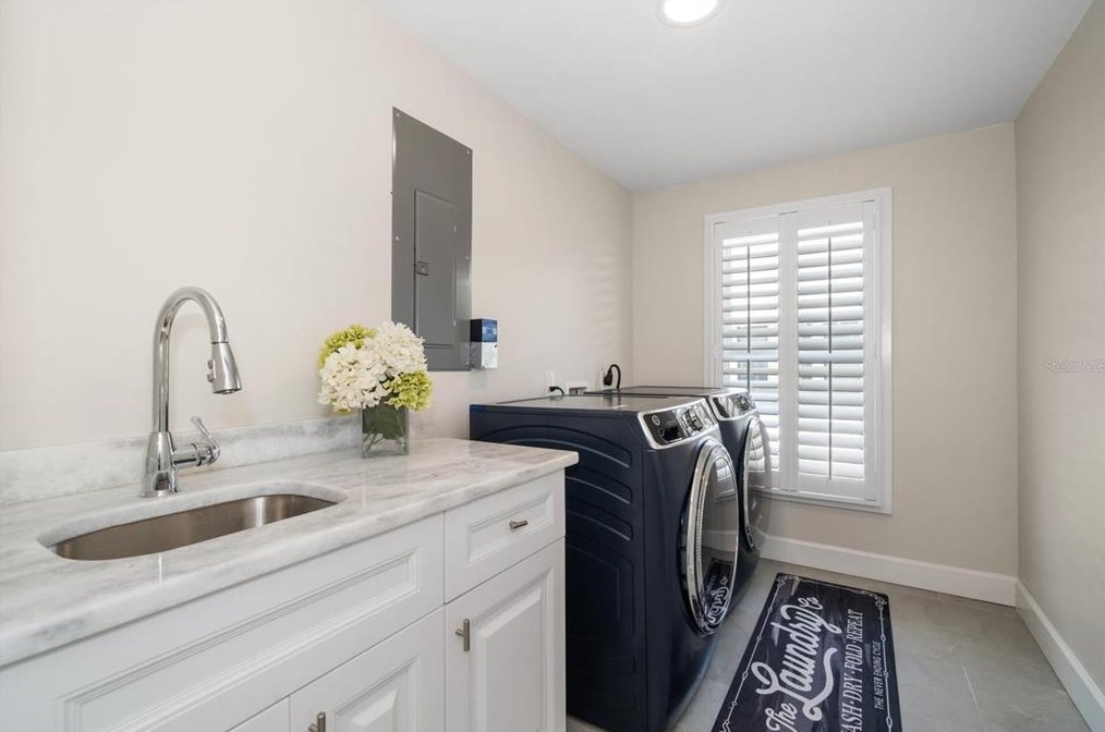 2109 Watrous Ave, Tampa FL 33629-5344 exterior