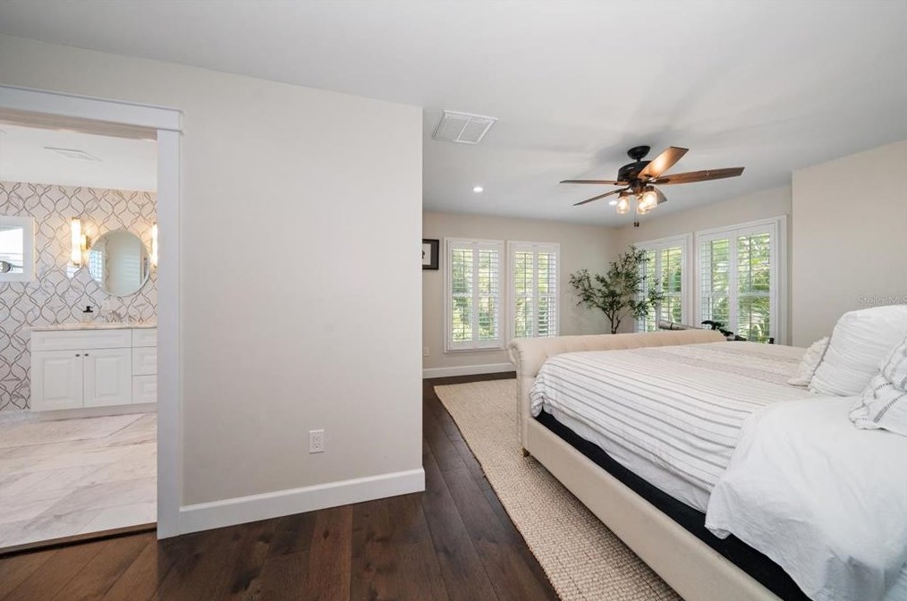 2109 Watrous Ave, Tampa FL 33629-5344 exterior