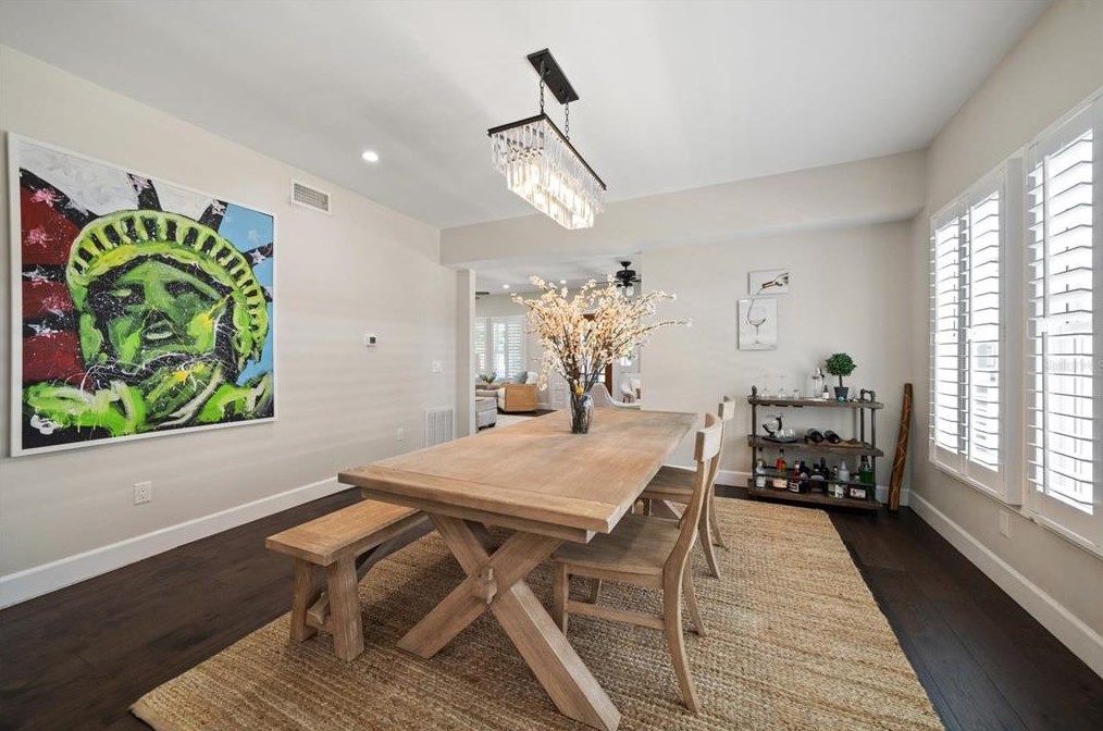 2109 Watrous Ave, Tampa FL 33629-5344 exterior