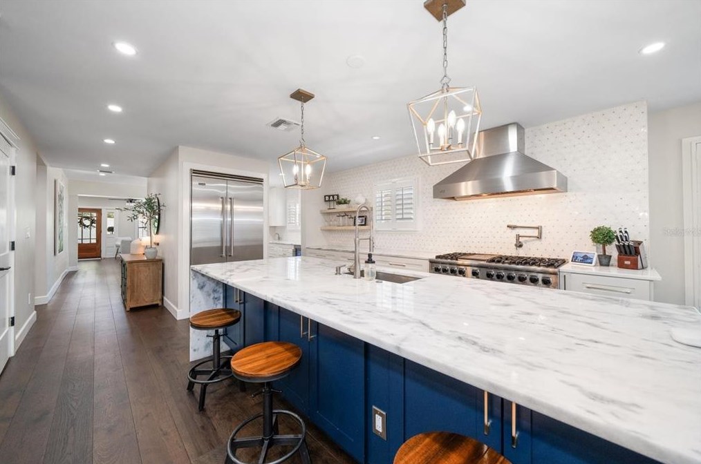 2109 Watrous Ave, Tampa FL 33629-5344 exterior