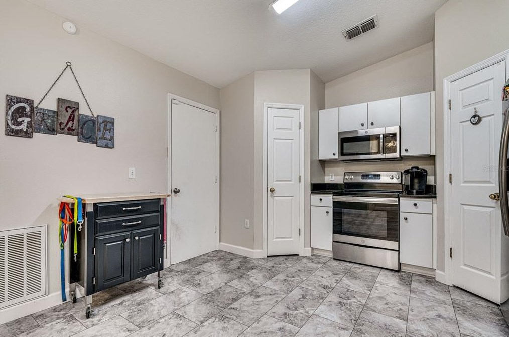 6401 Gondola Dr, Riverview FL  33578-1309 exterior