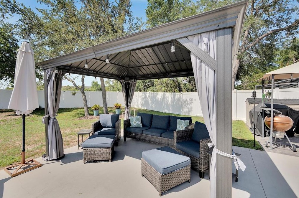 3133 Emerson Pl, Plant City FL  33566-9533 exterior