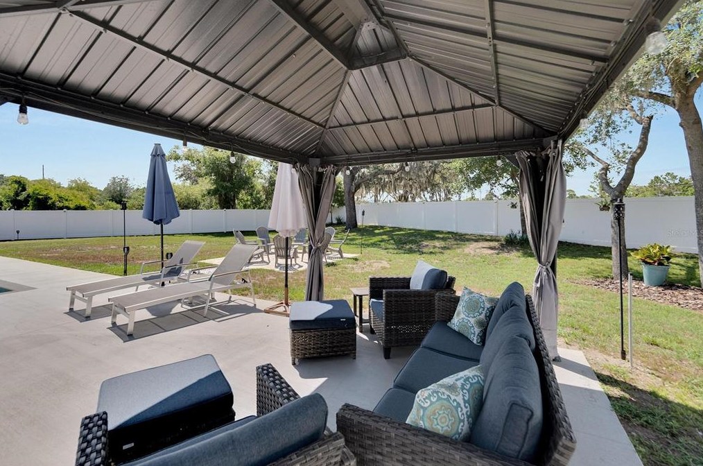 3133 Emerson Pl, Plant City FL  33566-9533 exterior