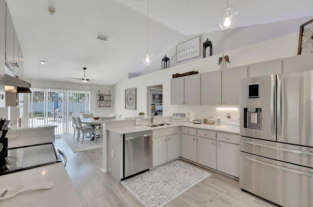 3133 Emerson Pl, Plant City FL  33566-9533 exterior