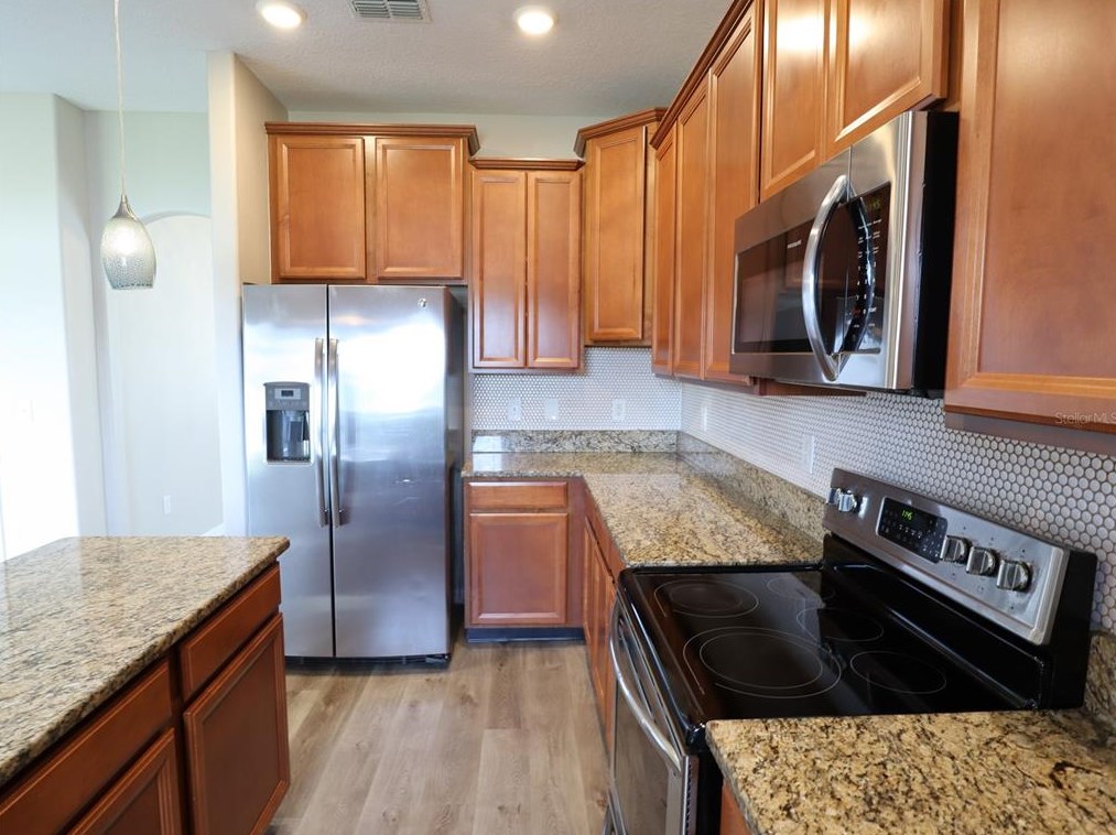 2360 Dovesong Trace Dr, Ruskin FL  33570-5113 exterior