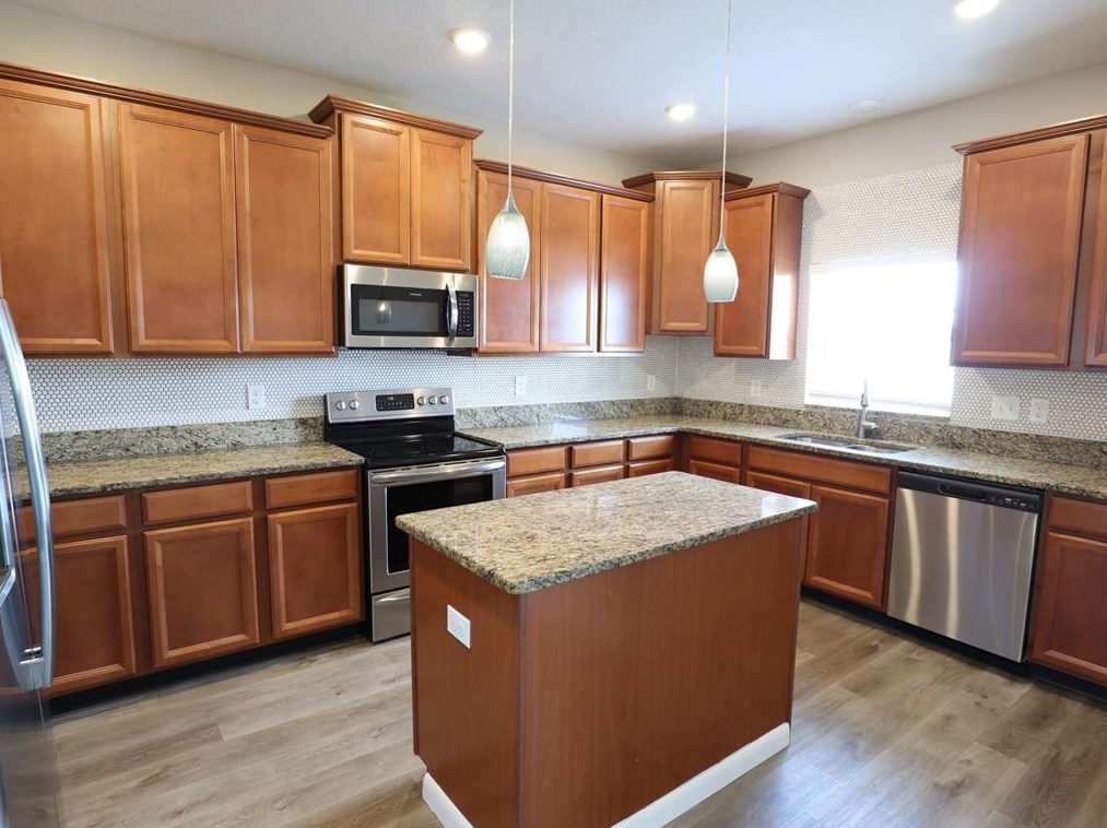 2360 Dovesong Trace Dr, Ruskin FL  33570-5113 exterior