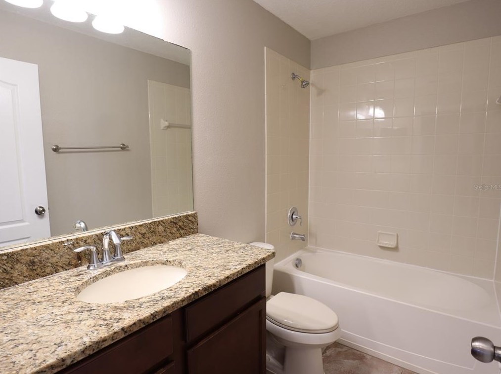 2360 Dovesong Trace Dr, Ruskin FL  33570-5113 exterior