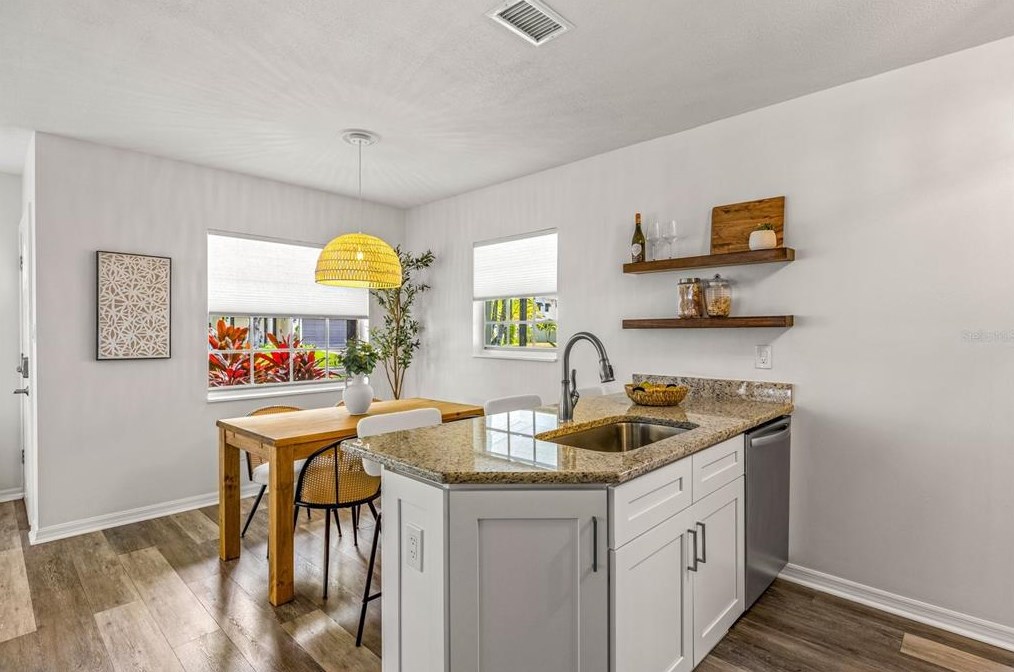 3810 Obispo St, Tampa FL  33629-7828 exterior