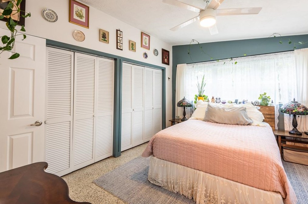 811 River Dr, Tampa FL  33617-7839 exterior