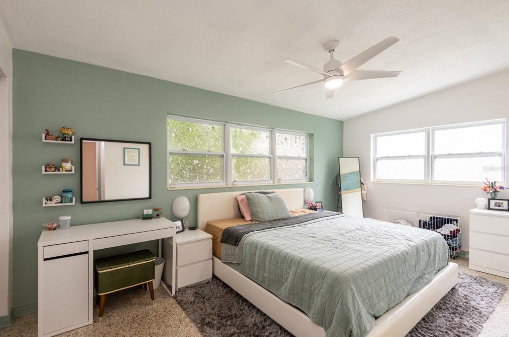 811 River Dr, Tampa FL  33617-7839 exterior