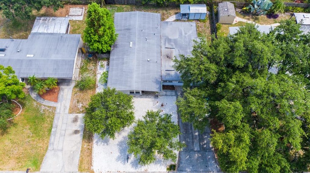 811 River Dr, Tampa FL  33617-7839 exterior