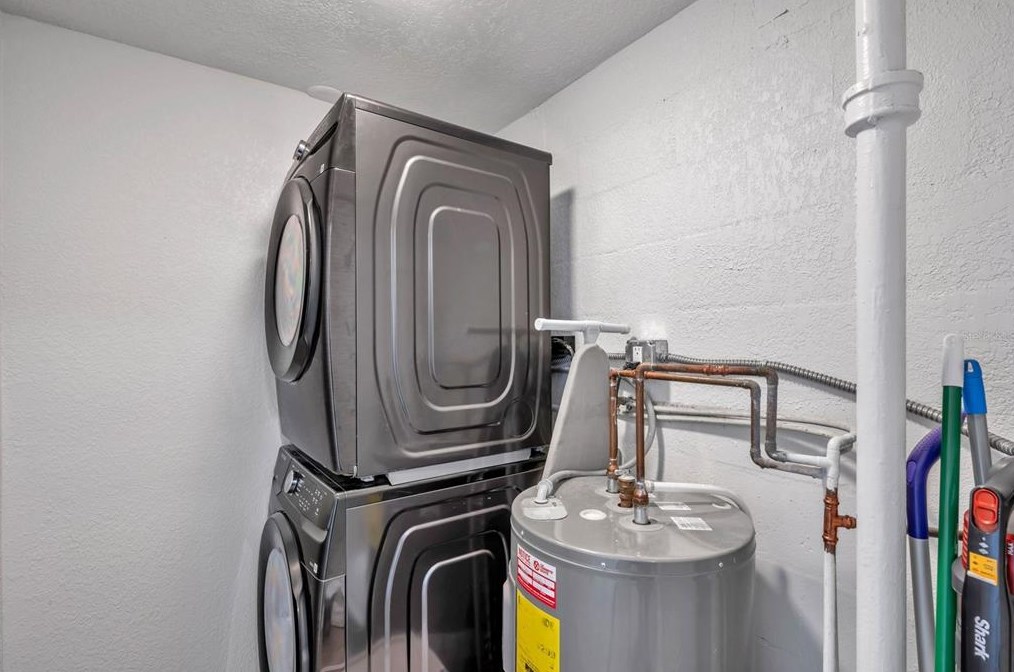 10468 121 Ave, Largo FL  33773-2220 exterior