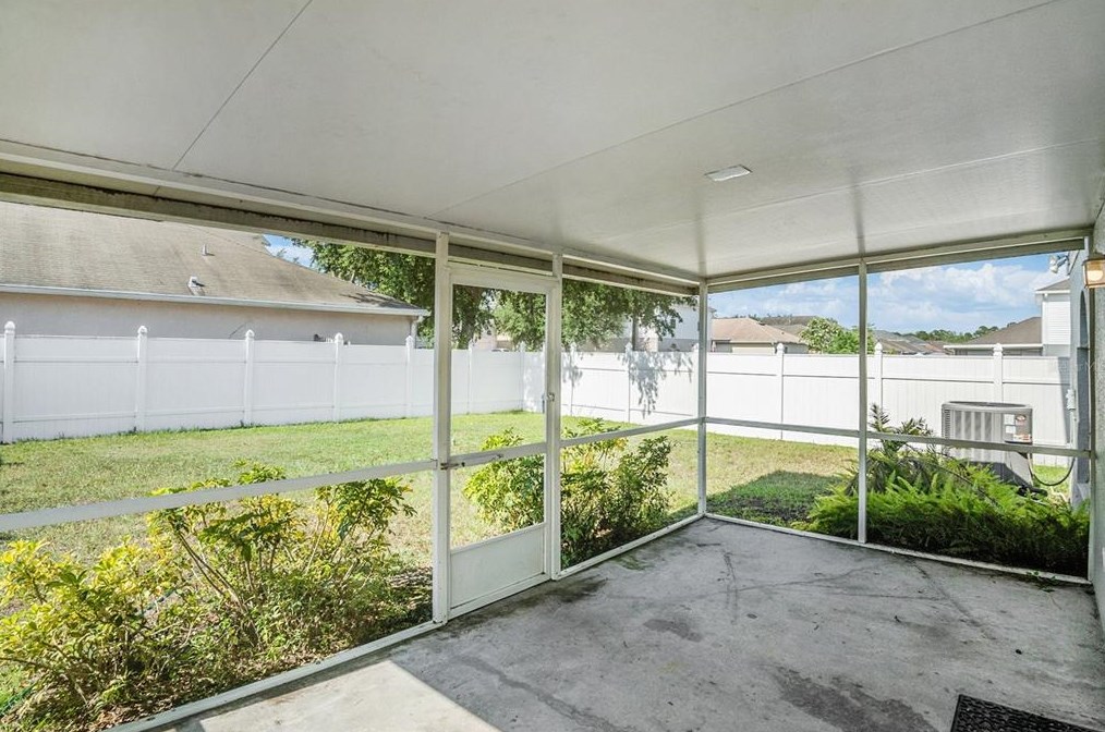 6538 Tabogi Trl, Zephyrhills FL 33545-1362 exterior