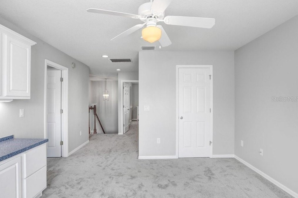 10027 Brompton Dr, Tampa FL 33626-5125 exterior