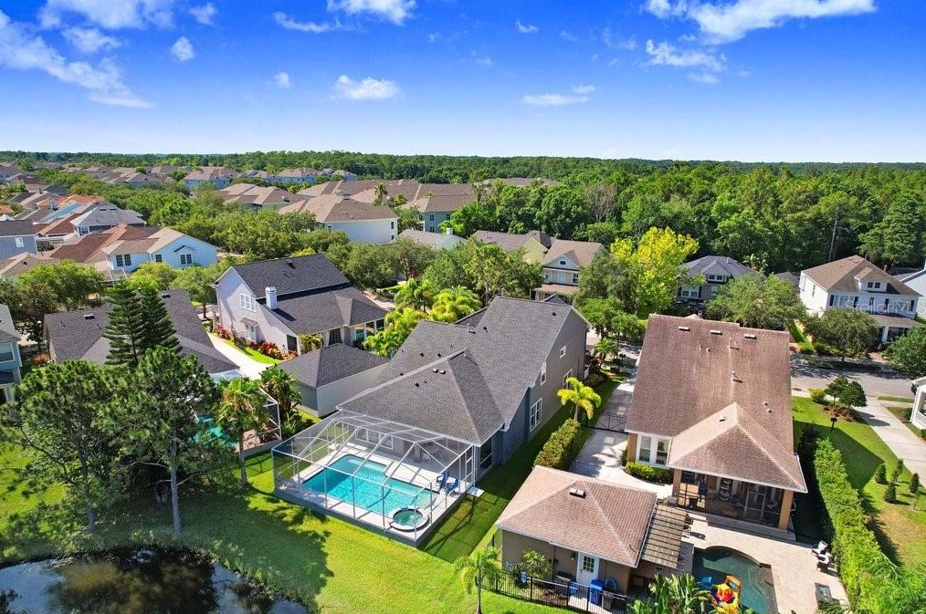 10027 Brompton Dr, Tampa FL 33626-5125 exterior