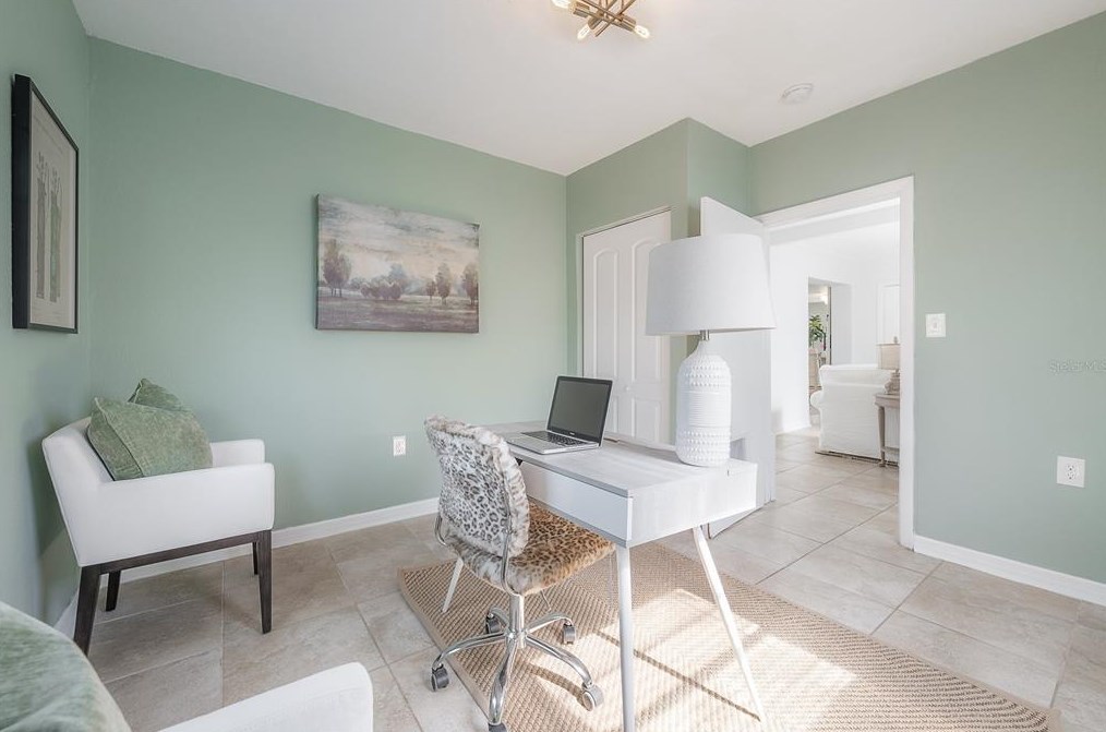 826 90th Ave, Saint Petersburg FL  33702-3024 exterior