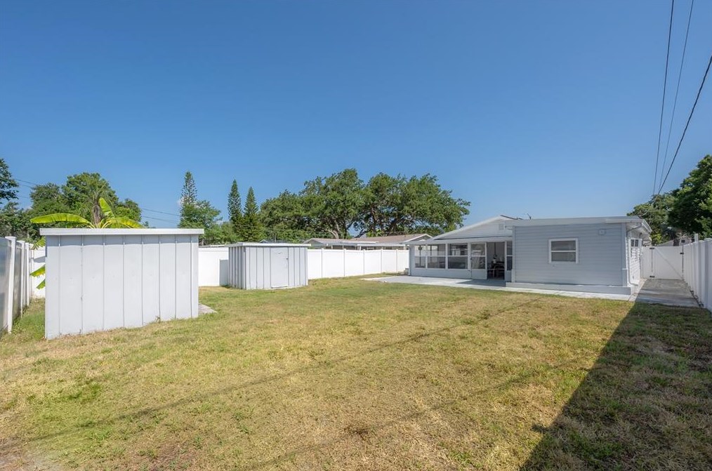 826 90th Ave, Saint Petersburg FL  33702-3024 exterior