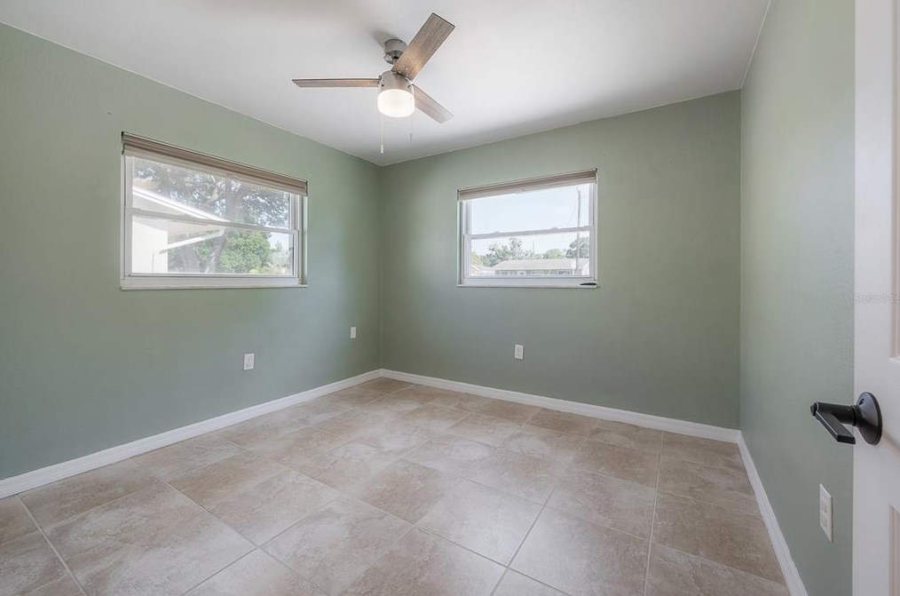 826 90th Ave, Saint Petersburg FL  33702-3024 exterior