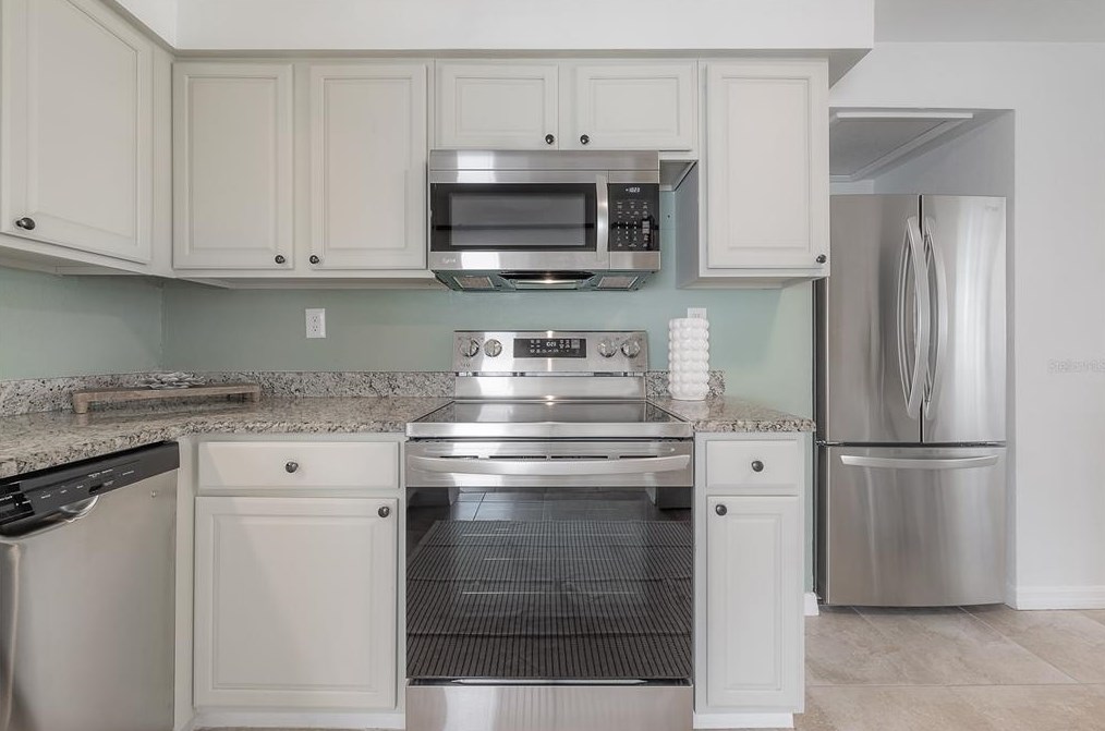 826 90th Ave, Saint Petersburg FL  33702-3024 exterior