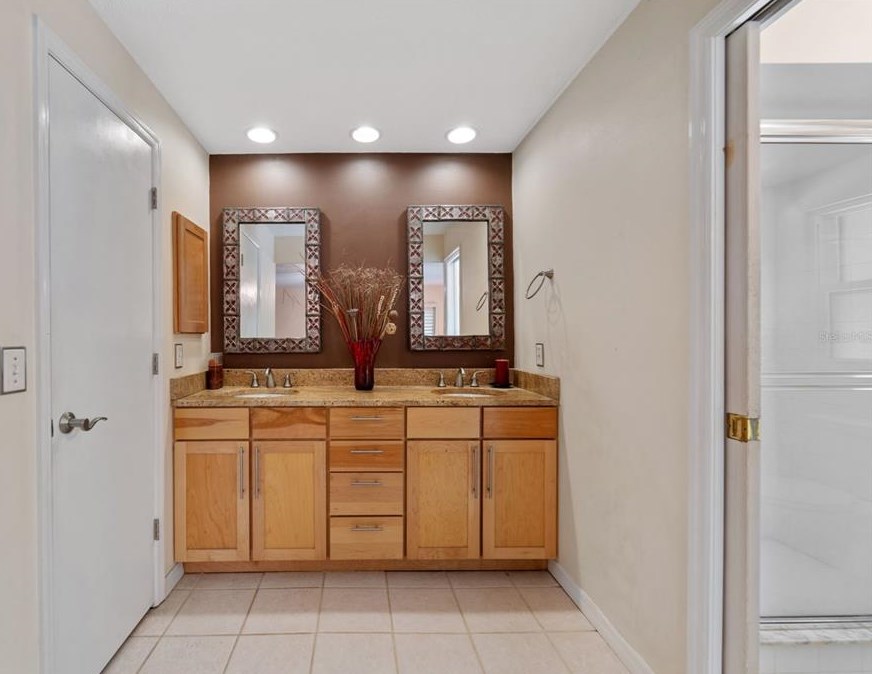 115 Frst Pt Ln, Longwood FL  32779-3710 exterior