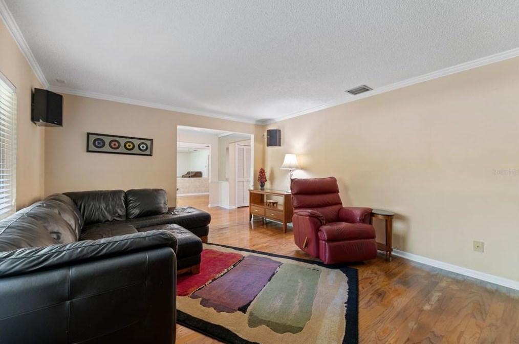 115 Frst Pt Ln, Longwood FL  32779-3710 exterior