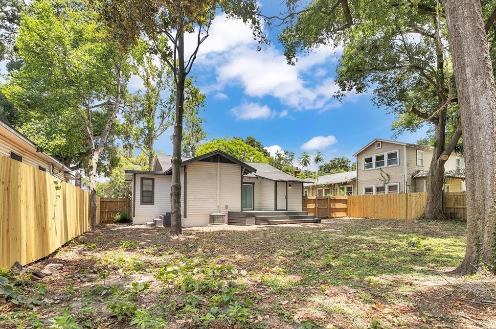 310 Alfred St, Tampa FL 33603-5501 exterior