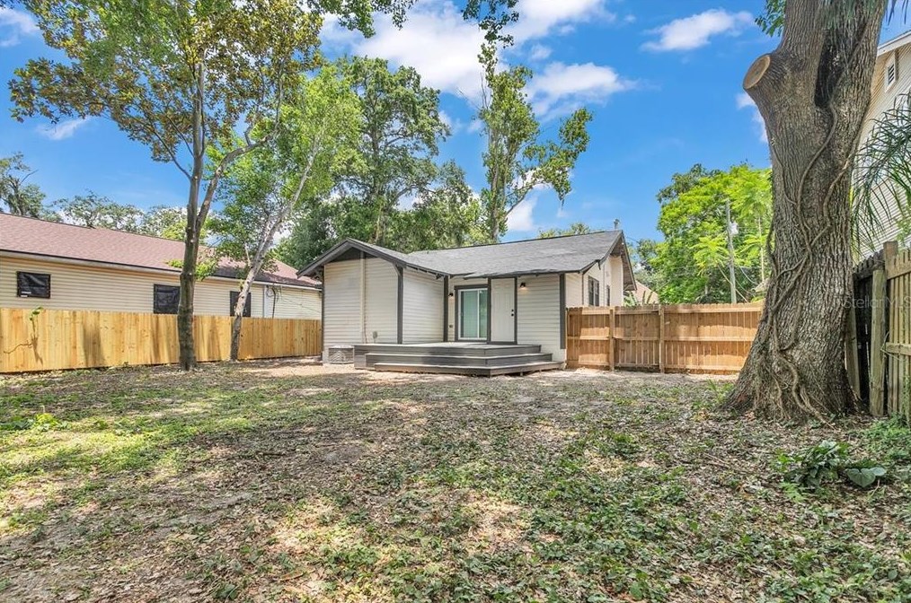 310 Alfred St, Tampa FL 33603-5501 exterior