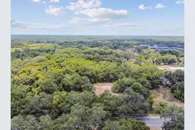 10413 Main Street, Thonotosassa, FL 33592 - Photo 1