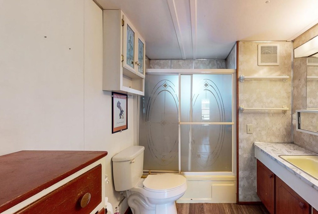 37432 Tropical Dr, Zephyrhills FL 33541-5353 exterior