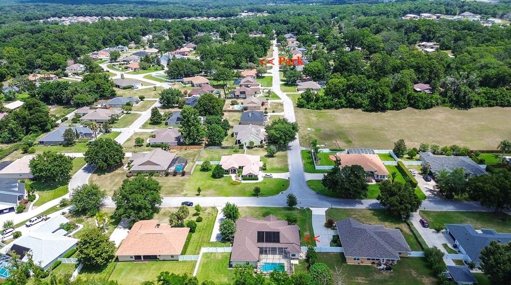 4240 106th St, Belleview FL  34420-3630 exterior