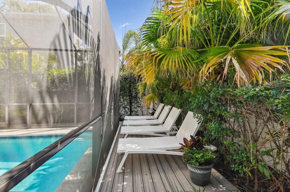 3616 Leona St, Tampa FL exterior