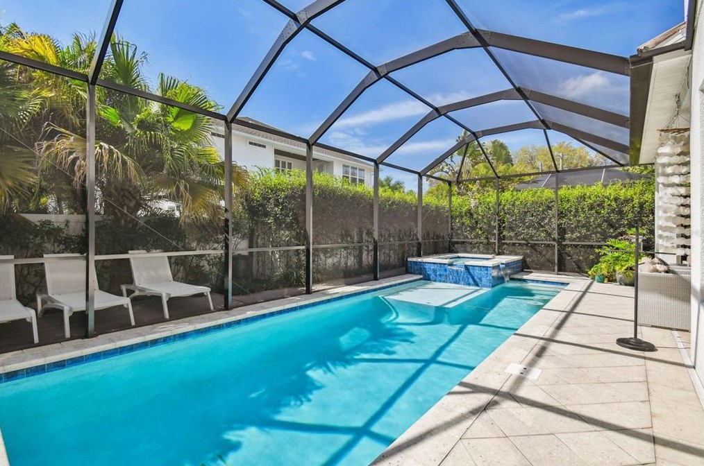 3616 Leona St, Tampa FL exterior