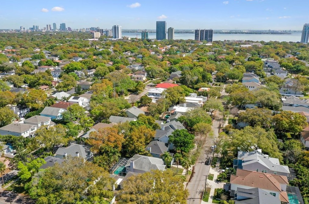 3616 Leona St, Tampa FL exterior