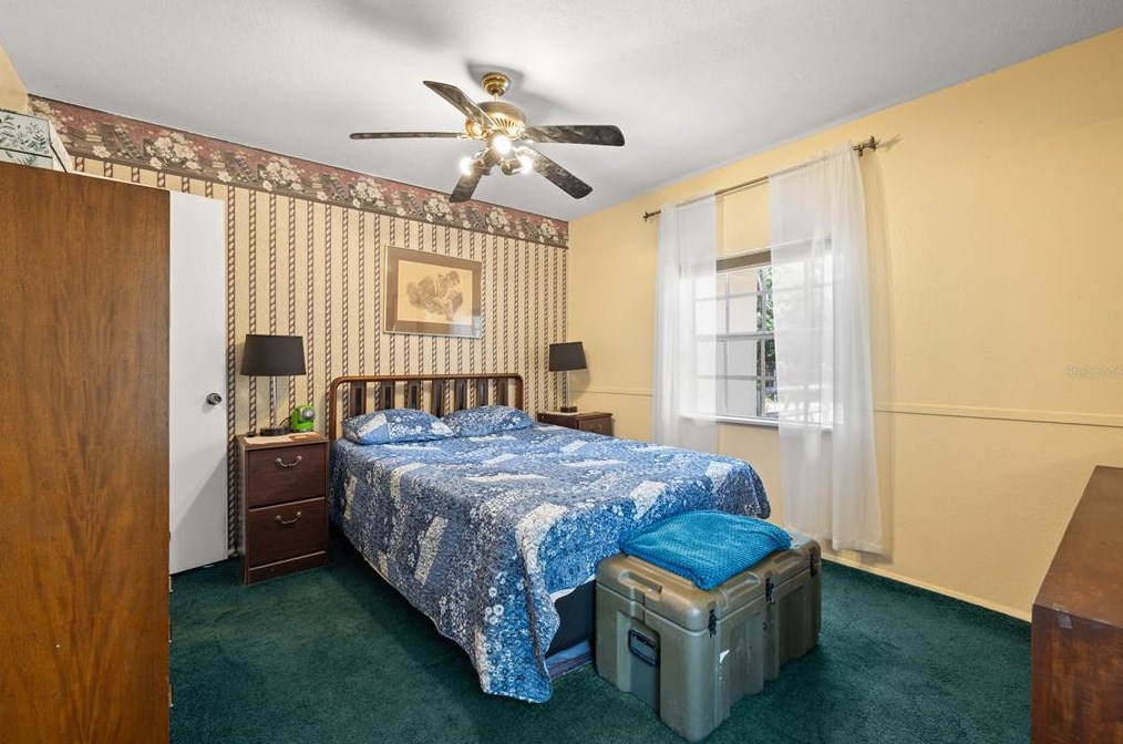 16637 Livingston Ave, Lutz FL  33559-5767 exterior