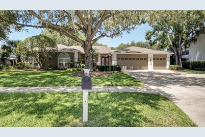 18006 Clear Lake Dr, Lutz, FL 33548 - Photo 1