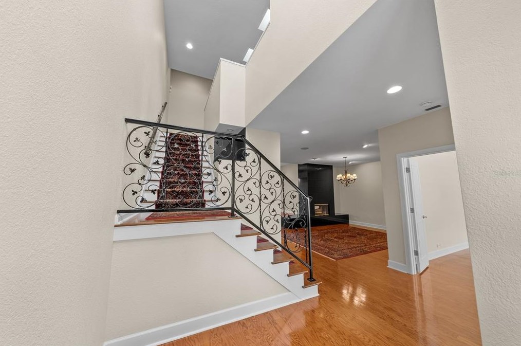 4957 Bayshore Blvd, Tampa FL  33611-3851 exterior