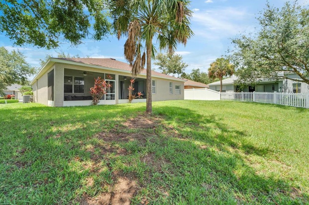 11045 Holly Cone Dr, Riverview FL  33569-2013 exterior