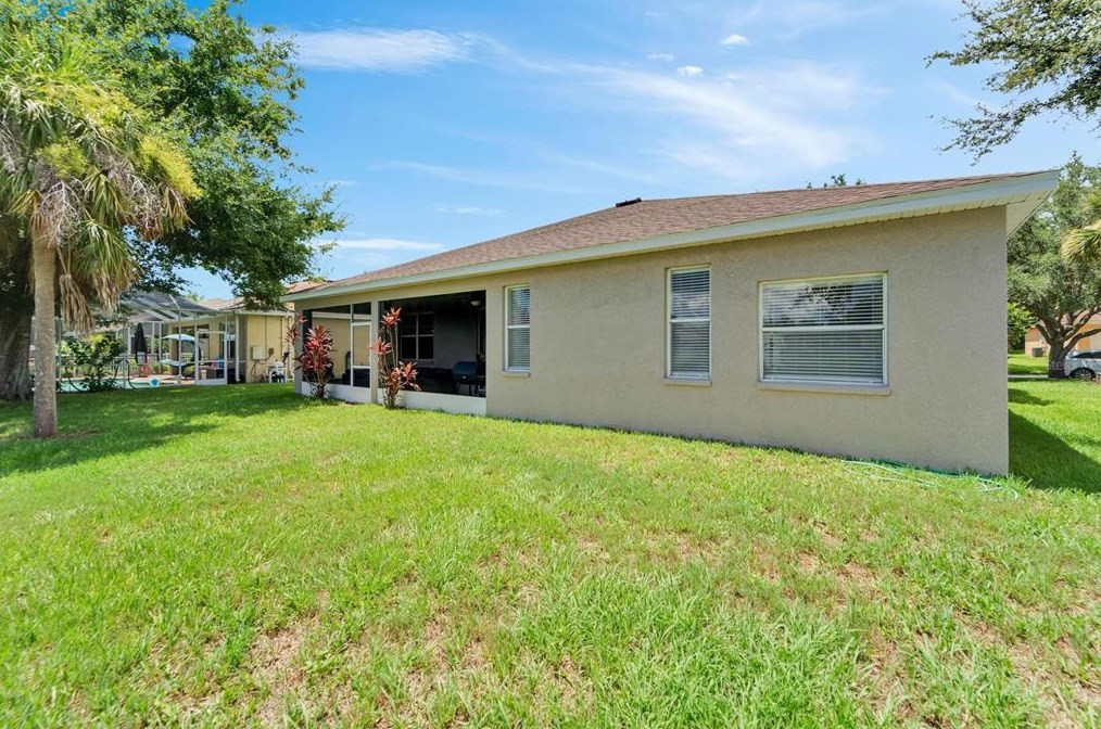 11045 Holly Cone Dr, Riverview FL  33569-2013 exterior