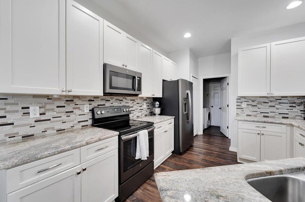 11045 Holly Cone Dr, Riverview FL  33569-2013 exterior