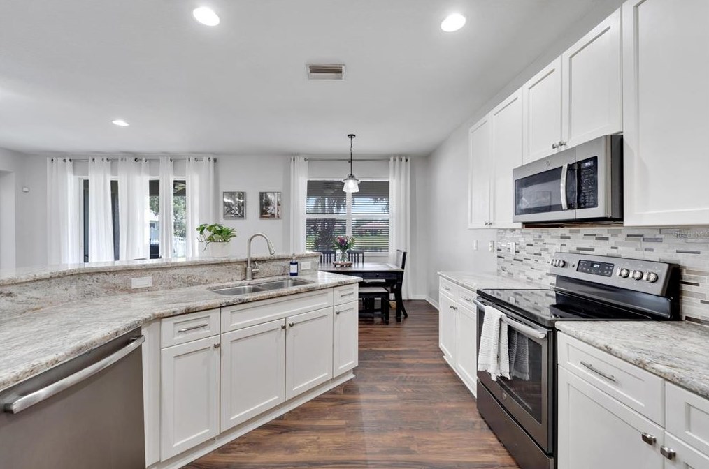 11045 Holly Cone Dr, Riverview FL  33569-2013 exterior