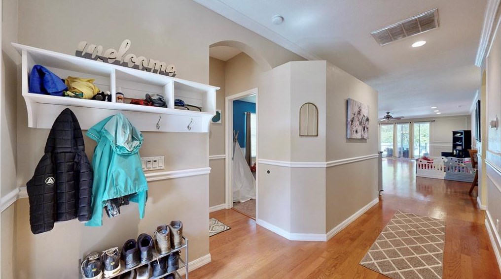 9816 Laurel Ledge Dr, Riverview FL  33569-5596 exterior