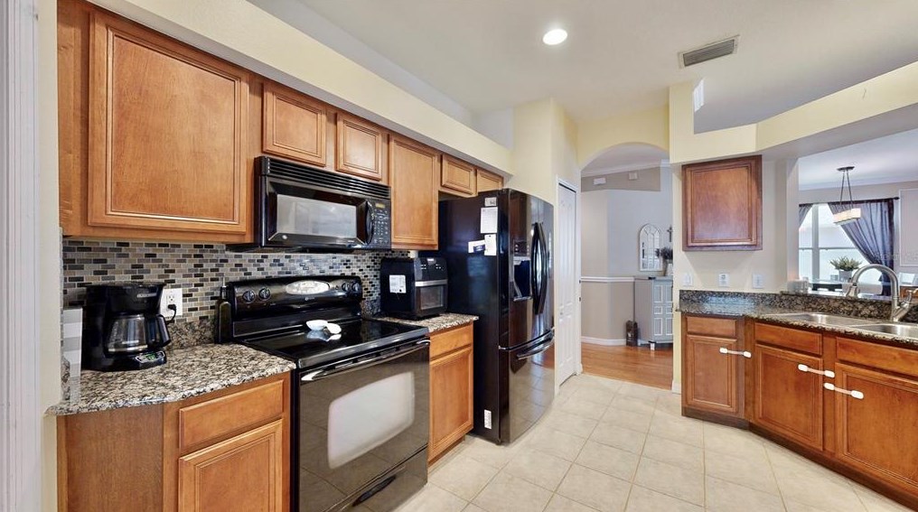 9816 Laurel Ledge Dr, Riverview FL  33569-5596 exterior