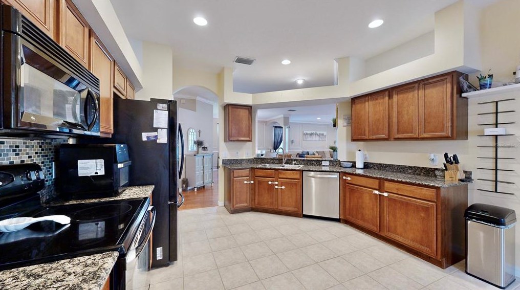9816 Laurel Ledge Dr, Riverview FL  33569-5596 exterior