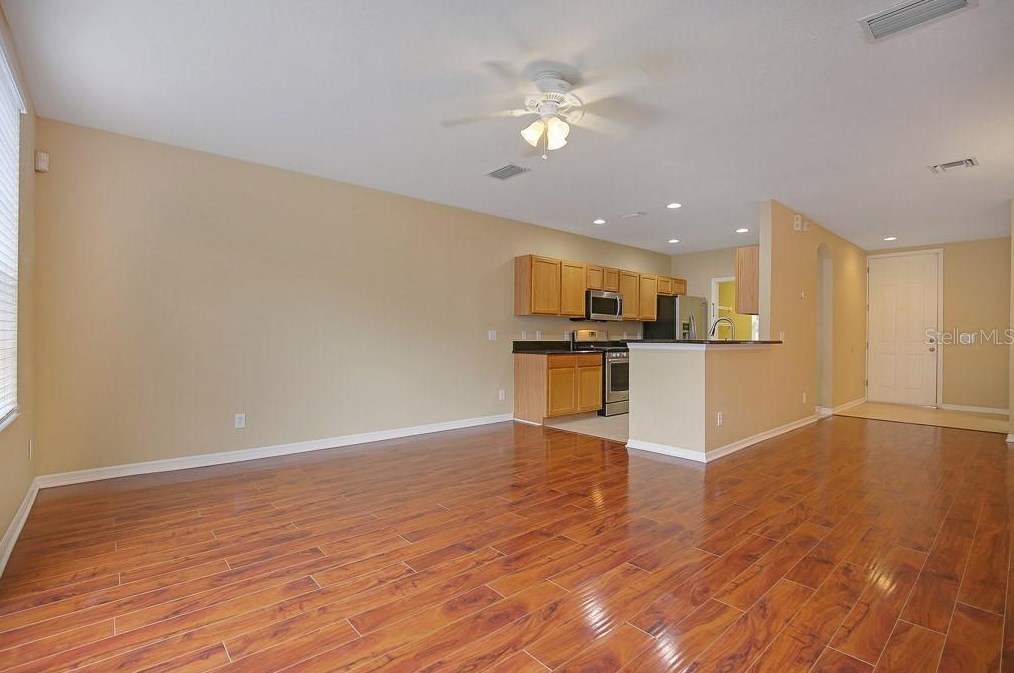 17040 Dorman Rd, Lithia FL  33547-1718 exterior