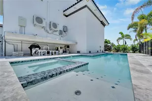 517 Treviso Dr, Apollo Beach, FL 33572 - Photo 87