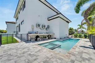 517 Treviso Dr, Apollo Beach, FL 33572 - Photo 85