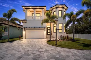 519 Treviso Dr, Apollo Beach, FL 33572 - Photo 1