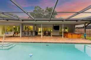 4302 Deepwater Ln, Tampa, FL 33615 - Photo 5