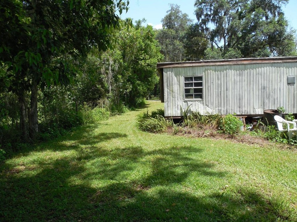 36826 Howard Ave, Dade City FL 33525-3935 exterior